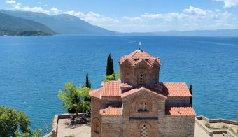 УШТЕ ЕДНА ГОДИНА ШАНСА ОД УНЕСКО ЗА ВПИШУВАЊЕТО НА ОХРИДСКИОТ РЕГИОН ВО ЛИСТАТА НА ЗАГРОЗЕНИ СВЕТСКИ НАСЛЕДСТВА!