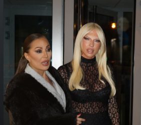 „СМРДИ НА КИНЕСКИ Г*З“ – Карлеуша ЈА УРНИСА српската маќеа по средба во авион, никој не го очекуваше ОВА! (ВИДЕО)