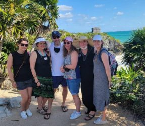 Поранешен црковен водач кој има пет жени и 24 деца раскажа како живее!