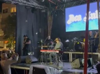 НА НЕБОТО НЕВРЕМЕ И ОБЛАЦИ, А НА ЗЕМЈАТА ГОРИ ЛУКАС! Ништо не може да ја сопре НАЈЛУДАТА ЖУРКА НА БАЛКАНОТ!