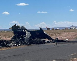 ТРАГЕДИЈА ВО АРИЗОНА: МЕДИЦИНСКИ АВИОН СЕ СРУШИ – СИТЕ ПАТНИЦИ ЗАГИНАА!