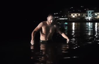 МАРКО ПЕЈЧИНОВСКИ ГО ЗАВРШИ НЕВОЗМОЖНОТО! ЦЕЛ ОХРИД СО АПЛАУЗИ ЗА ХЕРОЈОТ НА ТРИАТЛОНОТ! (ВИДЕО)