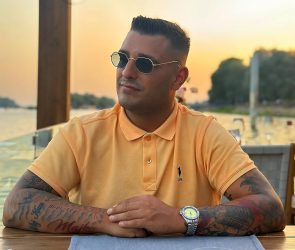 ГОЛЕМА ТРАГЕДИЈА НА НАСТАПОТ НА ДАРКО ЛАЗИЌ – ДОДЕКА ЈА ПЕЕШЕ ПЕСНАТА НА ШАБАН, НА ГОСТИН МУ СЕ СЛОШИЛО…