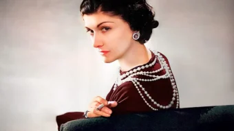 „Најдобриот моден детаљ? Згоден маж покрај жената!“: КОКО ШАНЕЛ И НЕЈЗИНИТЕ БРИЛИЈАНТНИ ЗБОРОВИ