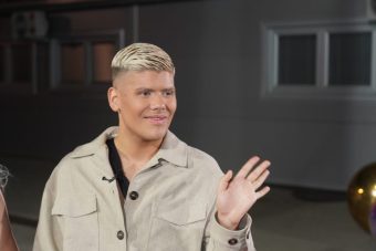 УРОШ СТАНИЌ НЕ ПРЕСТАНУВА ДА ШОКИРА! Ги уништи Кариќ и Софија!