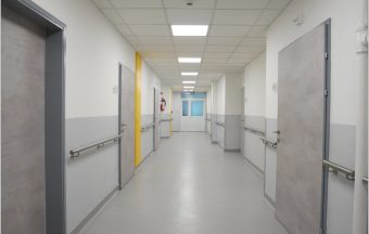 ЗА ПОЗДРАВ!!!ВРАБОТЕНИТЕ НА УРОЛОГИЈА СЕ ОТКАЖАЛЕ ОД ПАРИТЕ ЗА СЛУЖБЕНИ МОБИЛНИ И КУПИЛЕ 18 КЛИМИ ЗА ПАЦИЕНТИТЕ