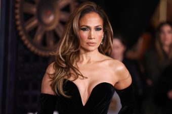 ШОК! НА ЏЕНИФЕР ЛОПЕЗ И ЗАБРАНИЈА ВЛЕЗ ВО ПРОДАВНИЦА НА ШАНЕЛ!