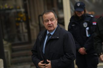 ПРОНАЈДЕНО Е ЛИЦЕТО КОЕ МУ ИСПРАТИЛО КУРШУМИ НА ИВИЦА ДАЧИЌ! ДЕЛО ЗА СЕКОЈА ОСУДА!