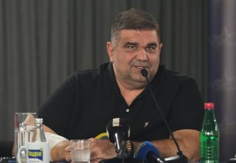 „НИ НА МЕНЕ НИ НА ХАЈП НЕ НИ Е МЕСТО ТАМУ ЗАТОА ШТО НЕ СЕ ЧУВСТВУВАМЕ КАКО УГОСТИТЕЛИ, АМА НИТУ КАКО ПОЛИТИЧАРИ“ – Саша Мирковиќ одговори на прашањата за Сараево Филм Фестивалот!