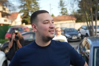 „ГЛЕДАМ ДРУГИ ДЕВОЈКИ!“ Наш оженет пејач (26) шокираше со признание: „Ја избрав жената што ја сакам, но…“