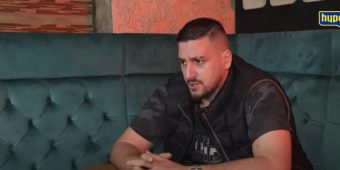 ЗОЛА СЕ ПРЕПОЛОВИ! Поранешниот ријалити-учесник ослабе 30 килограми и објави фотографии ПРЕД И ПОСЛЕ: Трансформацијата ги шокираше сите (ФОТО)