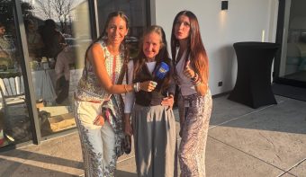 ХАЈП ТВ НА ЛИЦЕ МЕСТО! Конференцијата на Барбара О’Нил ги воодушеви граѓаните на Белград — еве кои ПОЗНАТИ ЛИЦА беа ПРИСУТНИ (ФОТО)