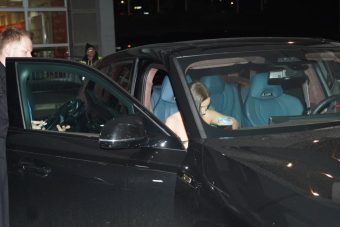 Александра Пријовиќ тајно избега од породилиштето! Пејачката по втор пат направи ист чекор!