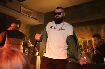 Изгоре викендица на Јала Брат– познат е причинителот на пожарот