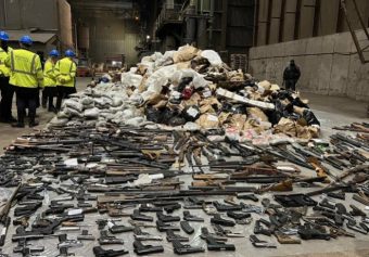 ПАКЕТИ СО ЗАПЛЕНЕТИ ДР*ГА И АРСЕНАЛ ОРУЖЈЕ ЌЕ БИДАТ УНИШТЕНИ ПРЕД МИНИСТЕРОТ ТОШКОВСКИ!