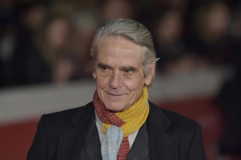 Модерно благородништво! Кои се ѕвездите што живеат во сопствени замоци?