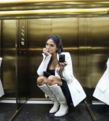 Жешки пози на Ѓина Џиновиќ! Ќерката на Мелина и Харис во провокативно издание, а сите зборуваат за едно (ФОТО)!