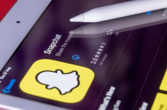 ХАОС НА ИНТЕРНЕТ! Корисниците на Снепчет, Амазон, Роблокс… во паника!