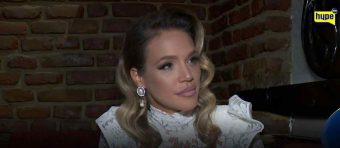 МАРИЈА МИКИЌ СПЕЦИЈАЛНО ЗА ХАЈП ТВ – „НАПРАВИВ ГРЕШКА ШТО ГИ ЗГОЛЕМИВ УСНИТЕ!“ (ВИДЕО ИНТЕРВЈУ)