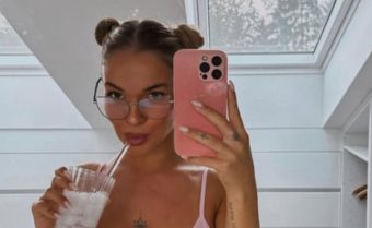 ОБЈАВЕНА ДОМАШНА СНИМКА ОД ТЕОДОРА ЏЕХВЕРОВИЌ! Се искачи на креветот, па ги заниша колковите – пејачката во никогаш повпечатливо и пожешко издание!