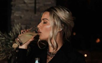 МИА КОСТОВА ГО СЛАВИ 41 РОДЕНДЕН! ИНСТАГРАМ ПРЕПЛАВЕН СО ЧЕСТИТКИ!