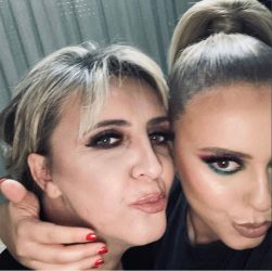 Антониа Гиговска со прекрасна слика, и нежни зборови и го честита роденденот на нејзината мајка!