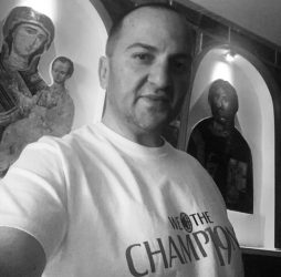 ПОЧИНА ДАРКО ГОЛУБОВСКИ НА ЈАВНОСТА ПОЗНАТ КАКО КНЕЛЕ!