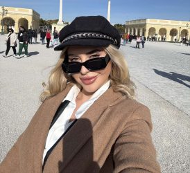 ФАТЕНА НА ДЕЛО ВО ВИЕНА: СОФИЈА МАНЕВА УЖИВА ВО ЖЕНСКО ДРУШТВО – ЕВЕ СО КОГО ГО ПОМИНУВА ОДМОРОТ!